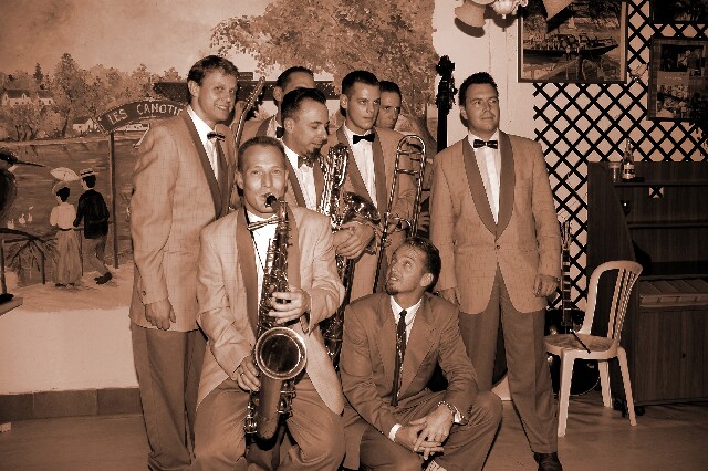 min 2006 10 29 guinguette mp 353 sepia